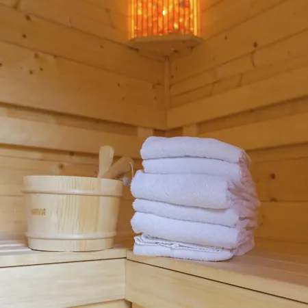 Kempen Comfort With Sauna & Tub, Cleaning Included Prázdninový dům Vessem