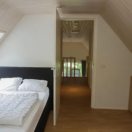 Kempen Comfort With Sauna & Tub, Cleaning Included Prázdninový dům Vessem