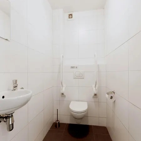Kempen Comfort With Sauna & Tub, Cleaning Included Prázdninový dům Vessem